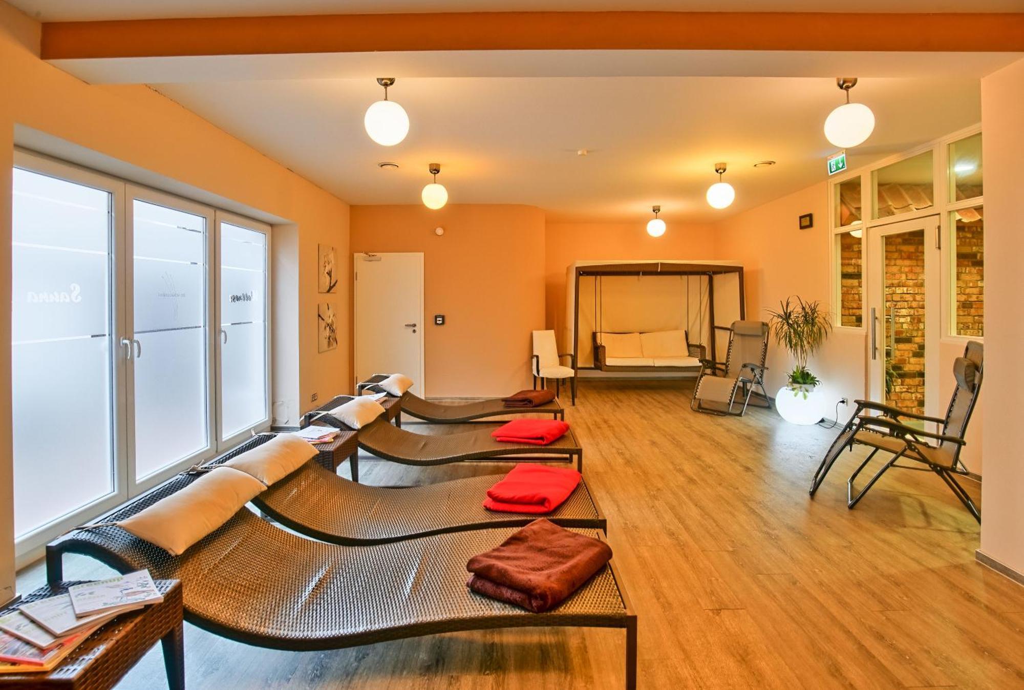 Hotel Im Schuetzenhof, Йевер Экстерьер фото