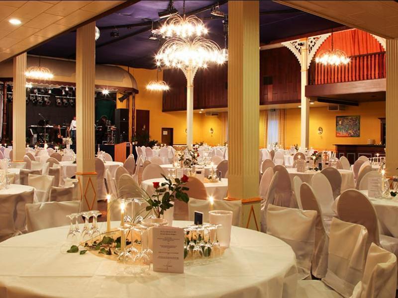 Hotel Im Schuetzenhof, Йевер Экстерьер фото
