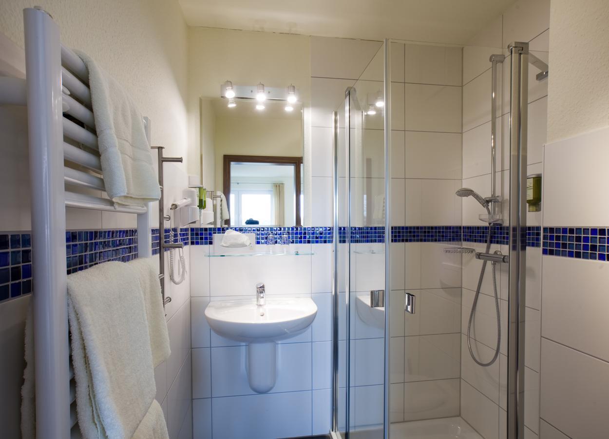 Hotel Im Schuetzenhof, Йевер Экстерьер фото