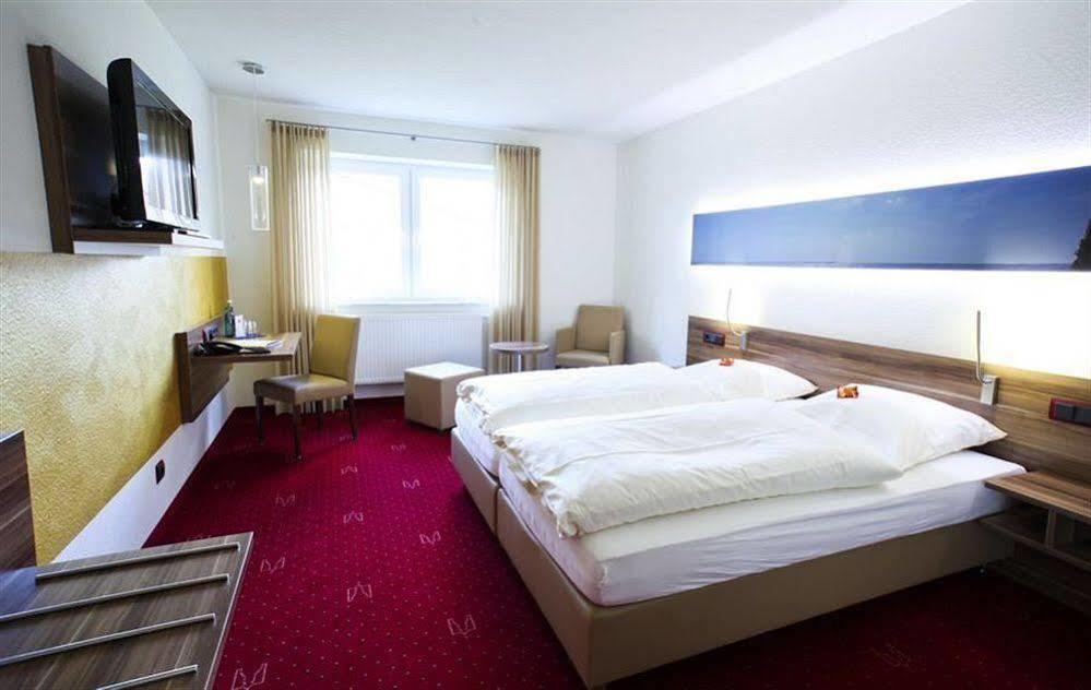 Hotel Im Schuetzenhof, Йевер Экстерьер фото